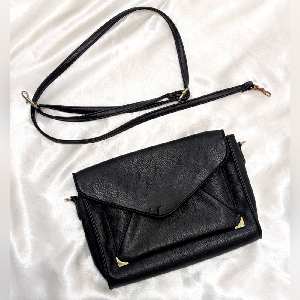 APT 9 Women's Small Black Crossbody Shoulder Purse/Clutch with Removeable Strap
